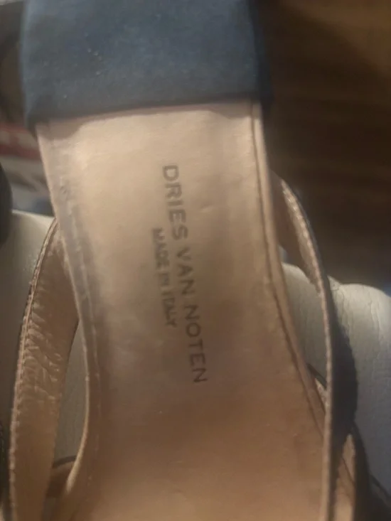 Dries Van Noten Black Leather Strappy Sandals, VERY comfortable! Easy walking! - Picture 11 of 12